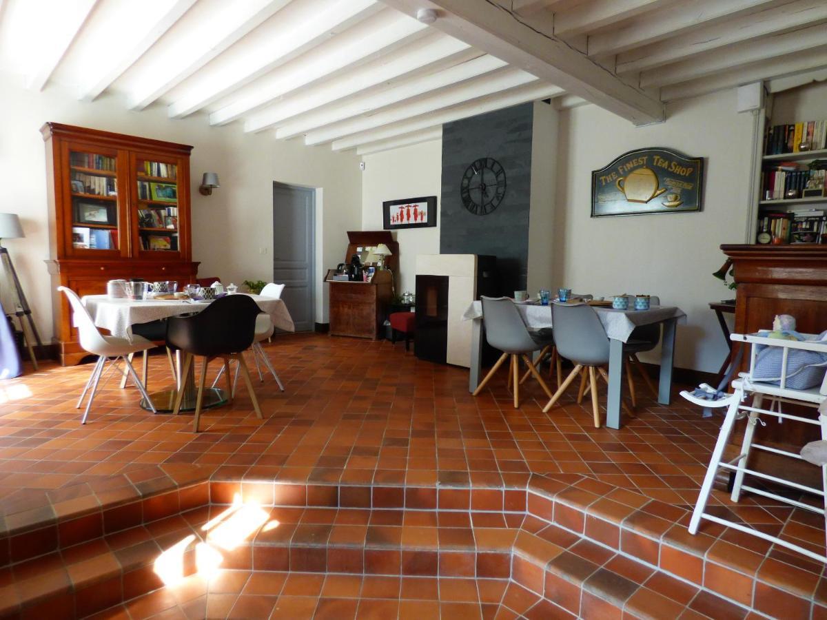 Chambres D'Hotes Les Muscaris Feins-en-Gatinais Exterior photo